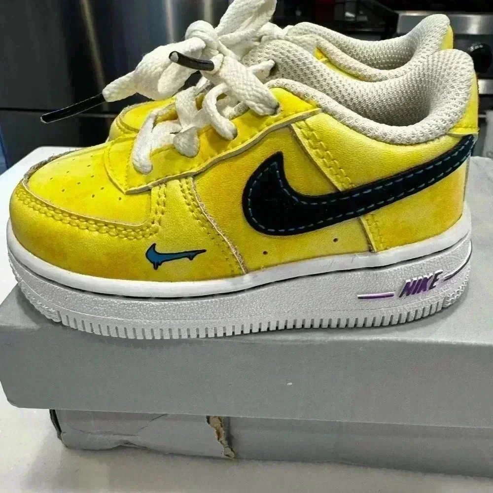 Nike Air Force 1 LV8 Toddler Size 5C Yellow Nike Leather Unisex Brand New
